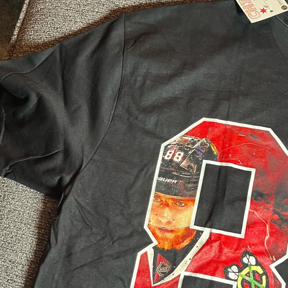 NWT Chicago Neighborhood Collection Chicago Blackhawks Patrick Kane Size L - Picture 5 of 15